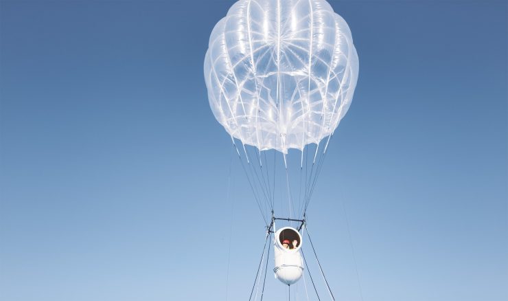 岩谷技研製の高高度ガス気球と気密キャビン（画像提供：岩谷技研）