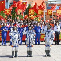 中国、有人宇宙船打ち上げ ステーション年内完成へ
