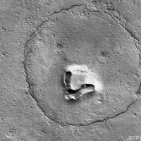 火星に「クマ」⁈ 　NASA探査機が撮影