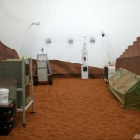 米国NASAの火星滞在実験、スタートへ 参加者が意気込み