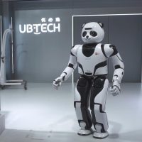パンダ型ロボットが注目を集める 2023世界ロボット大会