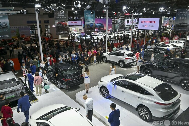 海南省海口市で開催された、海口国際新エネルギー車インテリジェントネットワーク自動車博覧会（2024年1月5日撮影、資料写真）。(c)CNS:駱雲飛