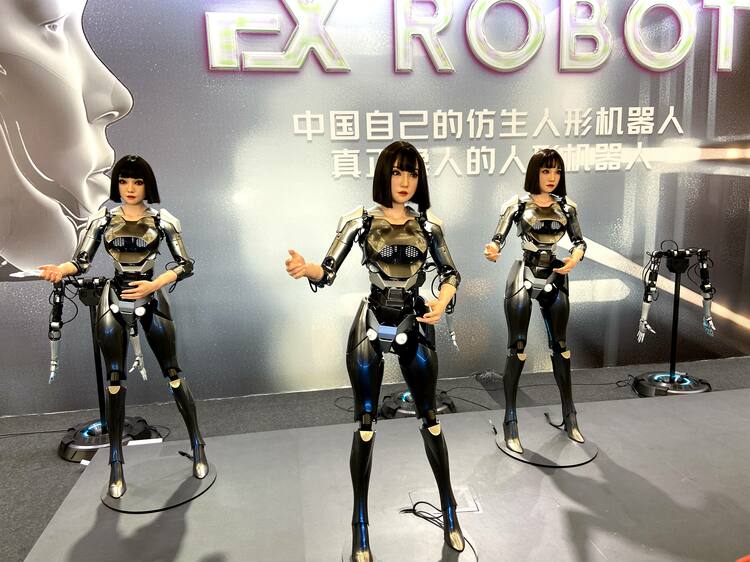 2024世界ロボット大会で展示された人型ロボット（2024年8月24日撮影）。(c)Xinhua News