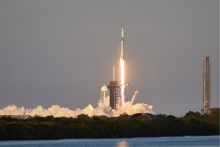 大西宇宙飛行士らクルーが搭乗するSpaceX Crew-10の打上げの瞬間（画像：JAXA）