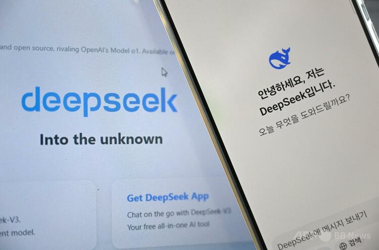 中国のAI「DeepSeek」のウェブページを表示する画面。韓国高陽で（2025年2月17日撮影）。（c）Jung Yeon-je:AFP