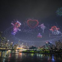 1万機超えるドローンショーで世界記録樹立 中国重慶市