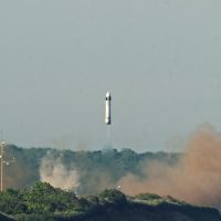 ホンダ　再使用型ロケット実験機の離着陸に成功