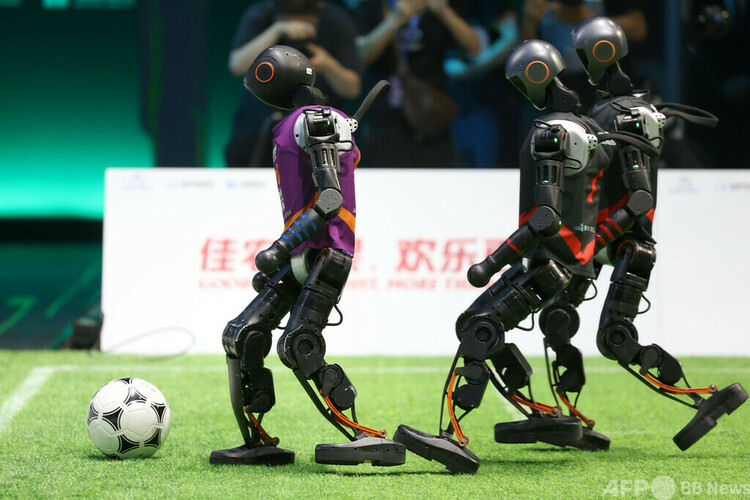 北京で開催された「2025 RoBoLeagueロボットサッカーリーグ」決勝戦の様子（2025年6月28日撮影、資料写真）。(c)CNS:富田