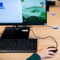 高校の英語試験でAI利用を許可、デンマーク