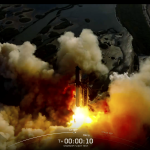 スターシップ打ち上げ時の様子（スペースXのアーカイブ動画からキャプチャ）