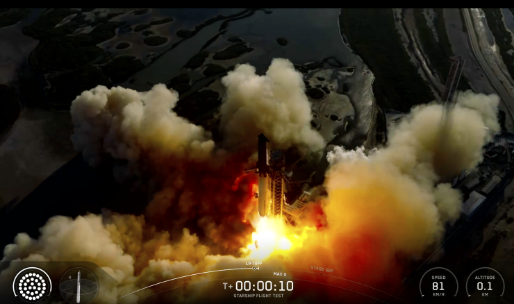 スターシップ打ち上げ時の様子(スペースXのアーカイブ動画からキャプチャ)