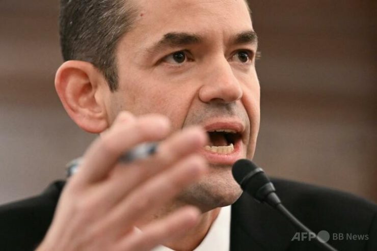 米ワシントンの連邦議会議事堂で開催された公聴会で証言するジャレド・アイザックマン氏（2025年12月3日撮影）。（c）Jim WATSON:AFP