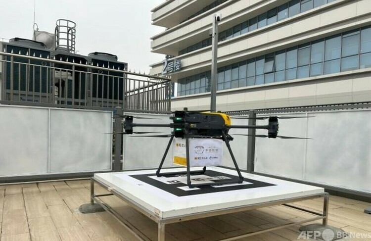 成都の中心市街地で常態運用が始まった低空ドローン医療航路で使用される医療用ドローン=2025年12月12日撮影・資料写真(c)CNS:王鵬