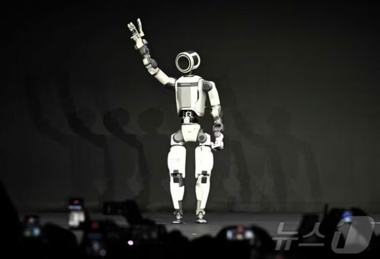 次世代電動式ヒューマノイドロボット「アトラス」の試作機(c)news1