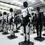 量産工場で出荷を待つロボットたち＝2025年12月8日撮影・資料写真(c)CNS:湯彦俊