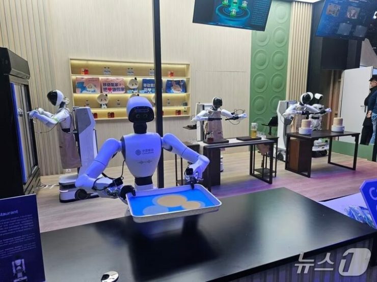 MWCの会場で公開された「中国移動」の技術(c)news1