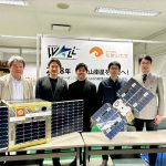 左から、和歌山大学　秋山演亮イノベーションイニシアティブ基幹教授、タカショーデジテック代表取締役社長 古澤良祐氏（出資会社）、WALL代表取締役 有井安仁氏、アークエッジ・スペース取締役Co-CTO 柳田幹太氏、BEE代表取締役 久保田善文氏（出資会社）（画像提供：WALL）