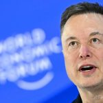 米実業家のイーロン・マスク氏（2026年1月22日撮影）。（c）Fabrice COFFRINI:AFP