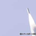 打ち上げ後上昇中のカイロス3号機（ライブ画像から）