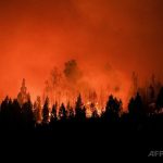 アルゼンチン・チュブ州のパタゴニア地域にあるエプエンの山岳地帯で発生した森林火災（2026年2月1日撮影）。（c）Gonzalo KEOGAN:AFP