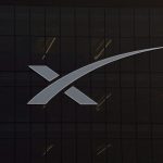 スペースＸロゴ。3月31日、米テキサス州スターベースで撮影。 REUTERS/Gabriel V. Cardenas