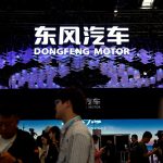 東風汽車のブース、北京モーターショーで24日撮影　REUTERS/Tingshu Wang/File Photo