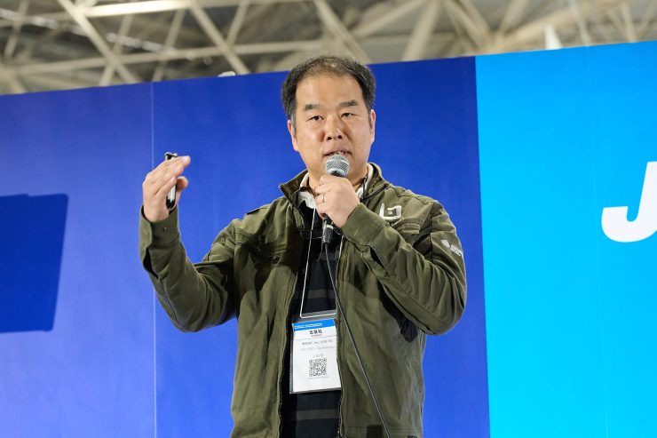 講演中の上田氏