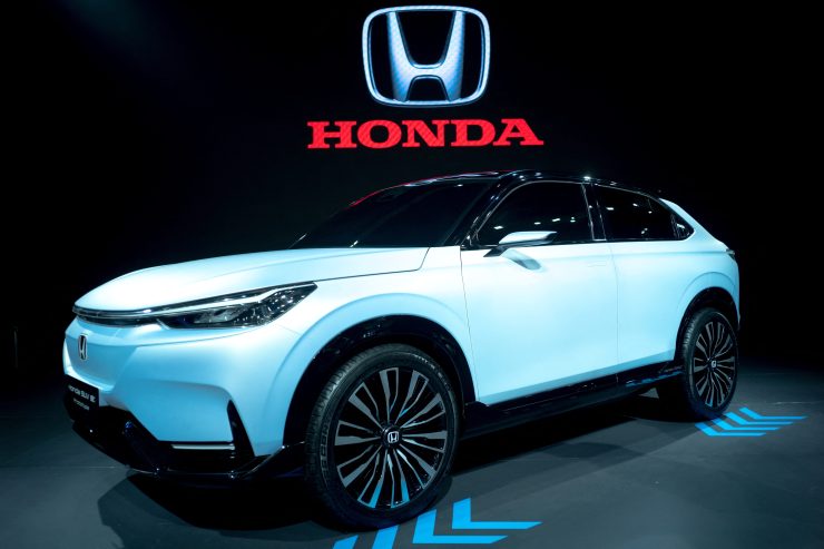 タイ・バンコクで開催された展示会で紹介されたホンダのEV。2022年11月30日撮影。REUTERS/Athit Perawongmetha