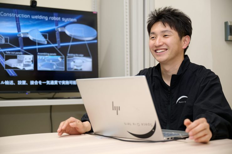 インタビュー中の大西氏