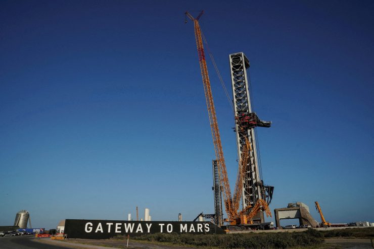 3月25日、米テキサス州スターベースにあるスペースXの施設で撮影 REUTERS/Gabriel V. Cardenas