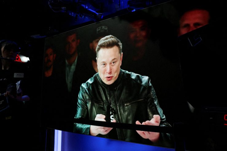2026年6月12日、米ナスダックで発言する米実業家イーロン・マスク氏。 REUTERS/Brendan McDermid