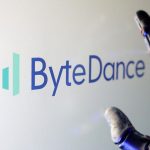 バイトダンスのロゴ。2025年2月に撮影。REUTERS/Dado Ruvic