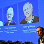ノーベル生理学・医学賞を受賞した３氏、発表会見で5日撮影の提供写真 TT News Agency/Pontus Lundahl/via REUTERS