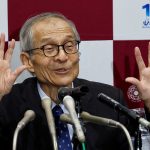 ノーベル化学賞を共同受賞し、記者会見する硤合憲三・東京理科大名誉教授。１０月７日、東京で撮影（２０２６年　ロイター/Kim Kyung-Hoon）