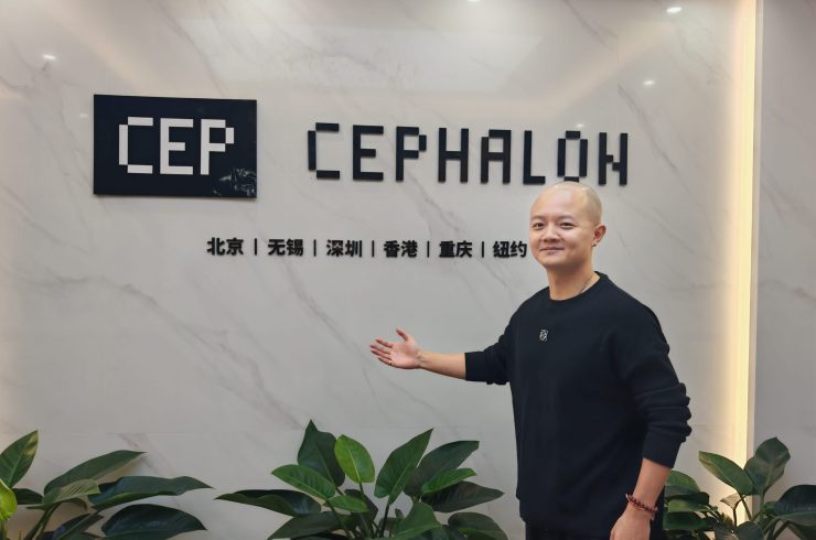深センのCephalon本社にて同社COOの崔哲铵（ツイ・ジェーアン）氏